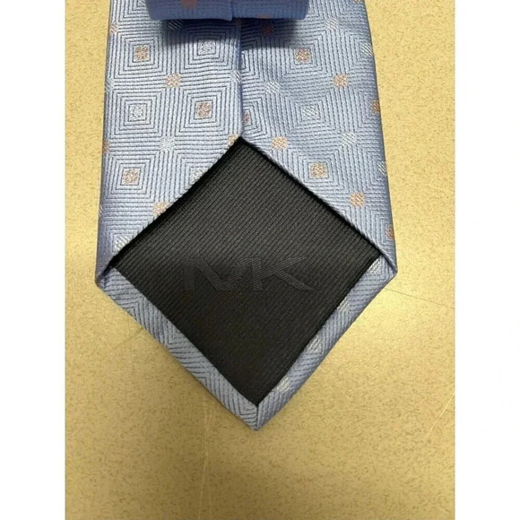 MICHAEL KORS Men's 100% Silk Tie Blue - Picture 5 of 5